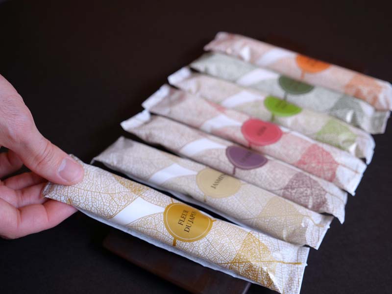 oshirobi 1.jpg <p>Oshibori individuel, Cannes</p>